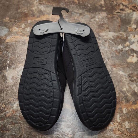 Wonder Nation Big Boys Puff Slippers - Size 4-5 - NWT - Picture 2 of 3